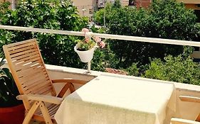 Sunny apartment in quiet part of centre